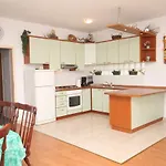 Διαμέρισμα With Parking Space - Makarska - 6907 Brela