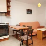 With Parking Space - Makarska - 6907 * Brela