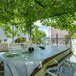 With Parking Space - Makarska - 6907 * Brela