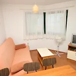 With Parking Space - Makarska - 6907 Apartmán Brela