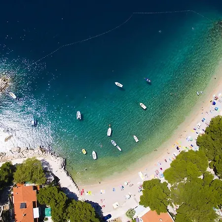 Lägenhet With Parking Space Brela, Makarska - 6907 Brela