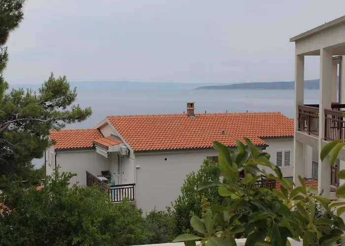 Apartments With Parking Space Brela - Makarska - 6907 Apartment Brela