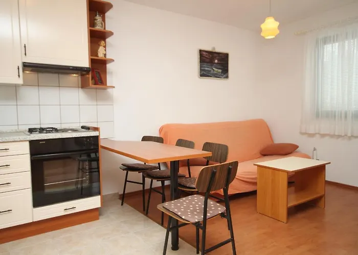 Apartments With Parking Space Brela - Makarska - 6907 * Brela